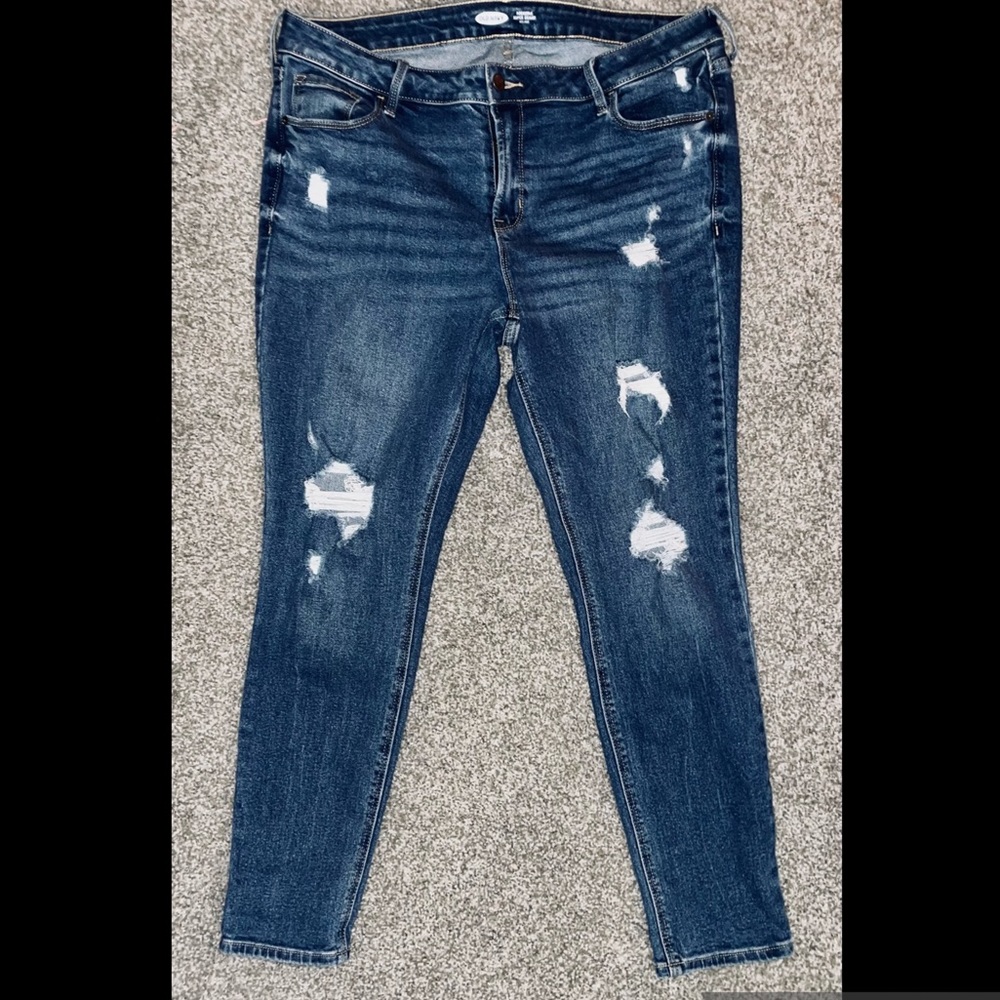 Old Navy Rockstar Super Skinny Mid-Rise Jeans